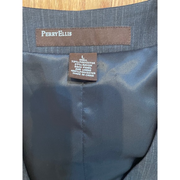 Perry Ellis Men's‎ Classic Fit Pinstripe 2 piece Suit Vest and Jacket Set - Picture 5 of 10